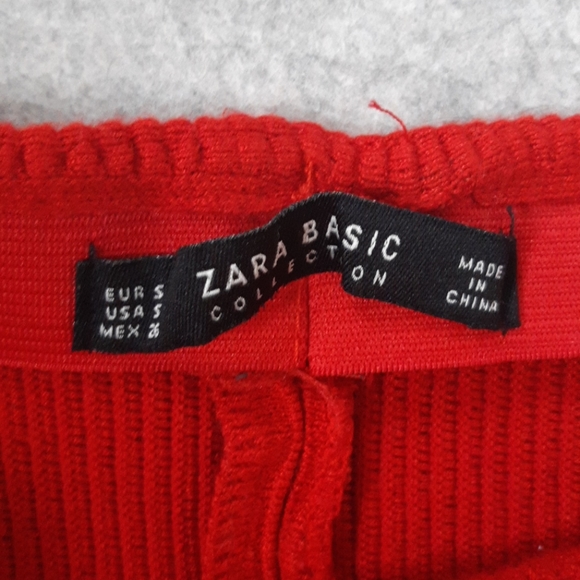 Zara red stretchy skirt size small - Picture 2 of 4